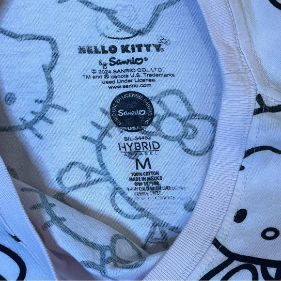 Hello Kitty Crop Tshirt - Picture 4 of 4